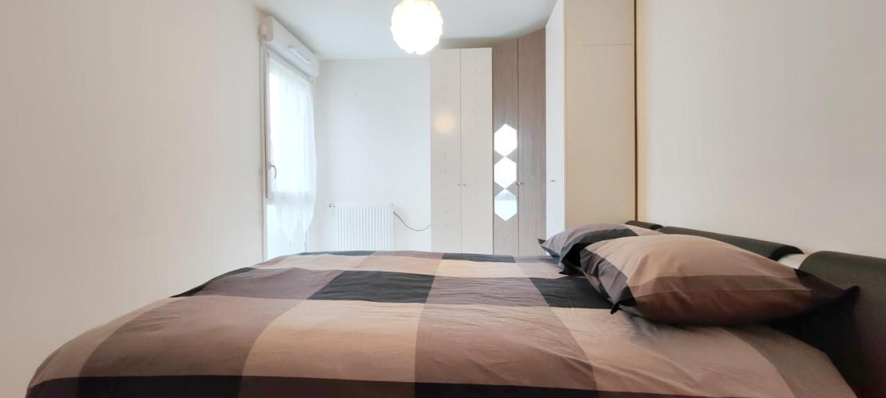 Chic Apart With Parking Near Paris Apartman Épinay-sur-Seine Kültér fotó