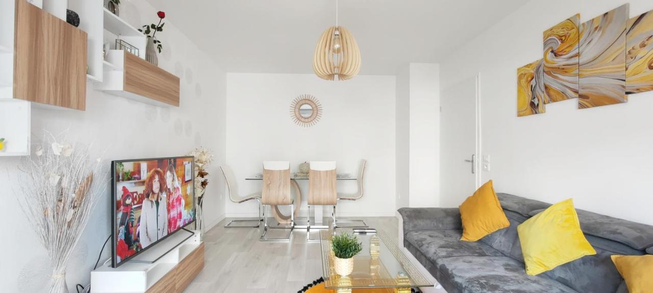 Chic Apart With Parking Near Paris Apartman Épinay-sur-Seine Kültér fotó